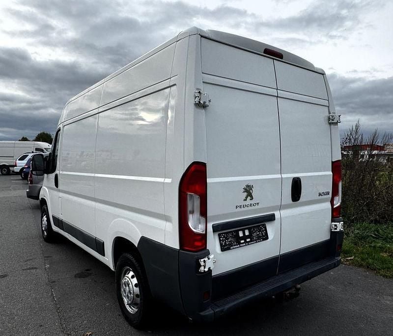 Gebraucht Peugeot Boxer 163 PS (119 kW) 2017 Weiß Van