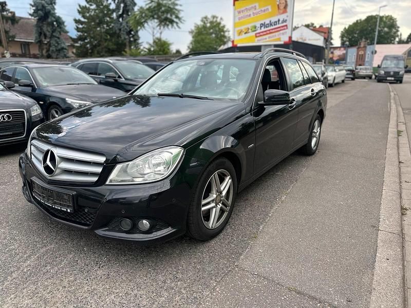 Schwarz Gebraucht 2011 Mercedes C250 Kombi | 3.999 € (Fairer Preis) - Bild 1/4