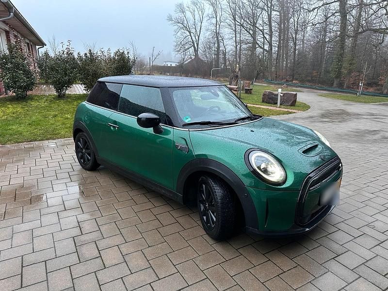 Gebraucht Mini Cooper SE 75 kW (102 PS) 2021 Grün Kleinwagen