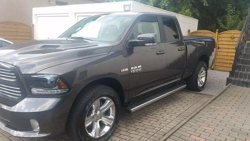 Grau Gebraucht 2015 Dodge Ram Abholung | 35.000 € (Fairer Preis) - Bild 1/4