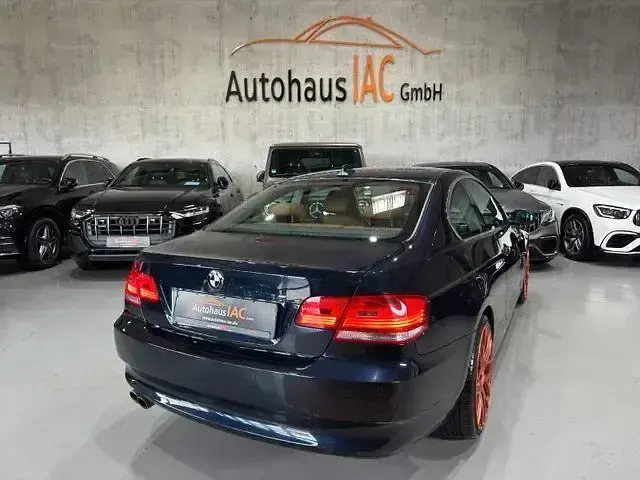 Käytetty BMW 330 Performance 272 HP (200 kW) 2007 Sininen Coupe - kaksiovinen