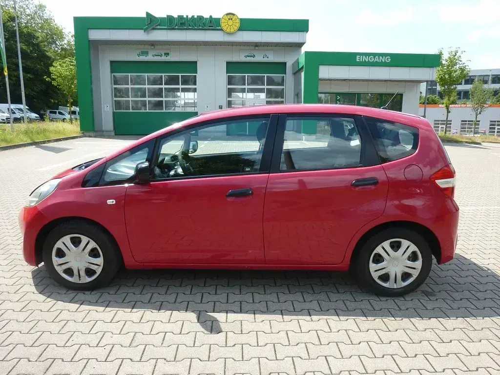 Gebraucht Honda Jazz S 90 PS (66 kW) 2011 Rot Kleinwagen