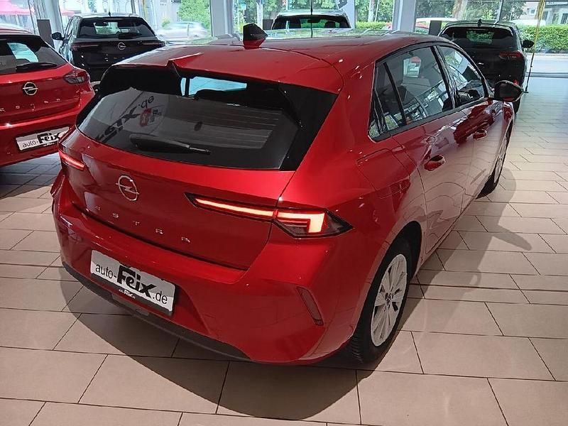 Gebraucht Opel Astra Enjoy 110 PS (80 kW) 2023 Rot Limousine