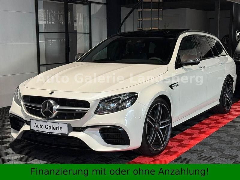 Weiß Gebraucht 2018 Mercedes E63 AMG AMG Kombi | 43.890 € (Teuer) - Bild 1/4