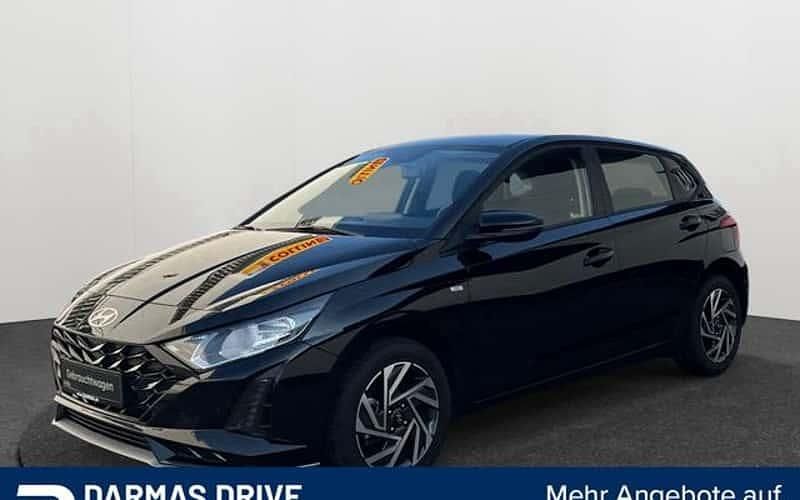 Schwarz Gebraucht 2024 Hyundai i20 Trend Limousine | 17.490 € (Guter Preis) - Bild 1/4