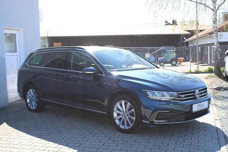 Gebraucht VW Passat GTE 156 PS (114 kW) 2020 Blau Kombi