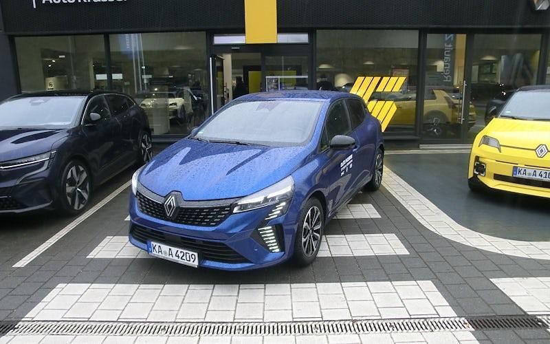 Blau Gebraucht 2025 Renault Clio V Techno Limousine | 21.990 € (Teuer) - Bild 1/4
