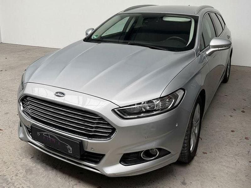 Gebraucht Ford Mondeo Titanium 160 PS (117 kW) 2016 Silber Limousine