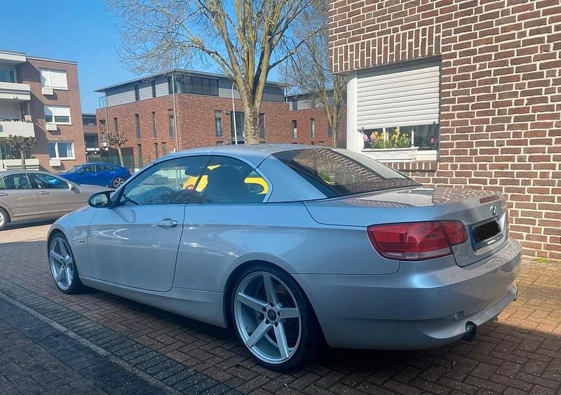 Gebraucht BMW 335 Cabriolet Performance 306 PS (225 kW) 2007 Silber Cabrio