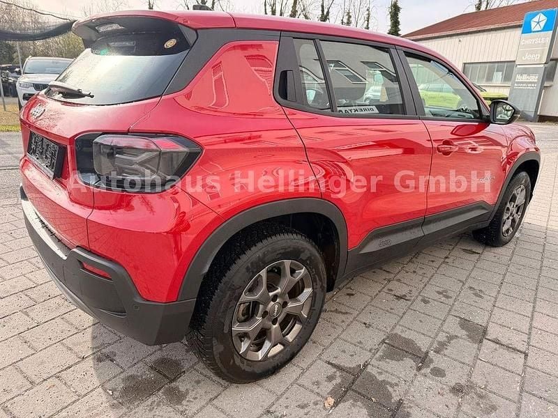 Gebraucht Jeep Avenger EV Longitude 114 kW (156 PS) 2023 Rot SUV