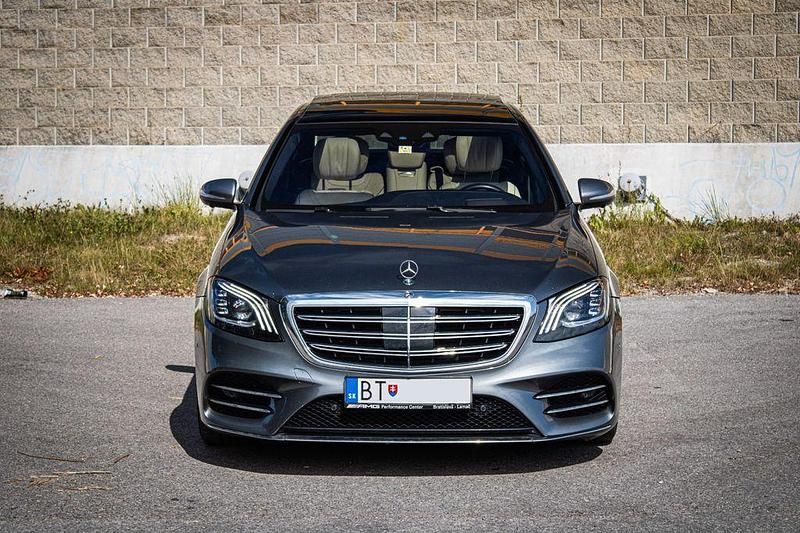 Grau Gebraucht 2019 Mercedes S400 Executive Limousine | 64.999 € - Bild 1/4