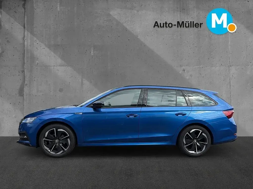 Gebraucht Skoda Octavia SportLine 150 PS (110 kW) 2024 Blau Kombi
