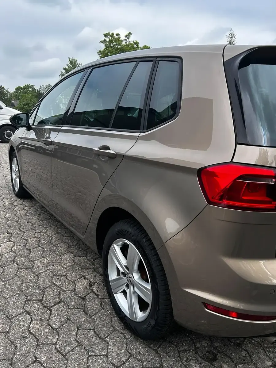 Gebraucht VW Golf Sportsvan 110 PS (80 kW) 2014 Gold Van / Kleinbus