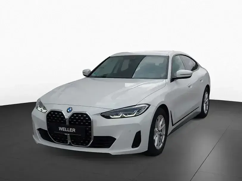Gebraucht BMW 430 Sport Line 258 PS (189 kW) 2022 Alpinweiss iii (weiß) Coupé