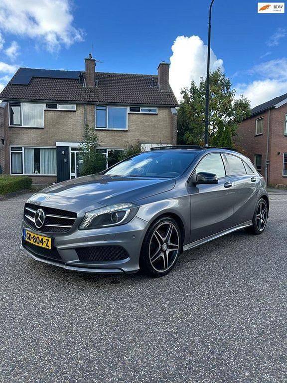 Grau Gebraucht 2013 Mercedes A220 Limousine | 8.999 € (Fairer Preis) - Bild 1/4