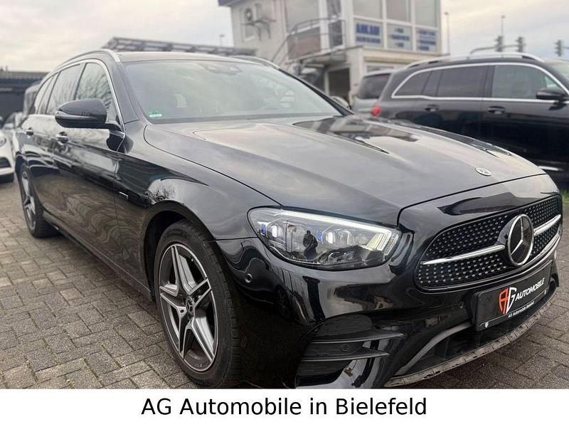 Schwarz Gebraucht 2021 Mercedes E300 AMG line Kombi | 28.999 € (Fairer Preis) - Bild 1/4