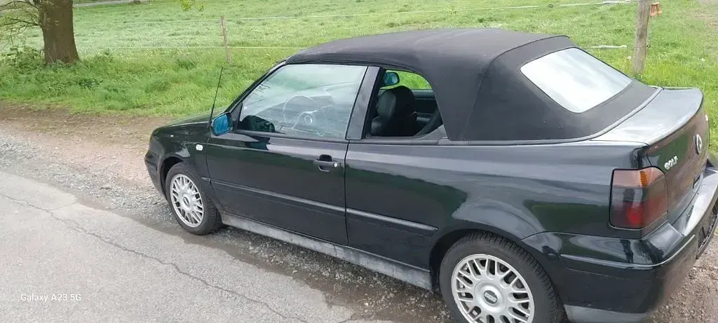 Gebraucht VW Golf Cabriolet Conceptline 116 PS (85 kW) 2001 Schwarz Cabrio