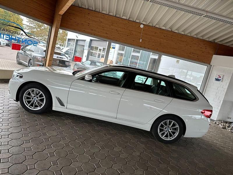 Gebraucht BMW 520 190 PS (139 kW) 2019 Weiß Limousine