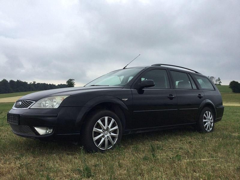 Schwarz Gebraucht 2006 Ford Mondeo Ambiente Kombi | 2.400 € (Etwas zu teuer) - Bild 1/4