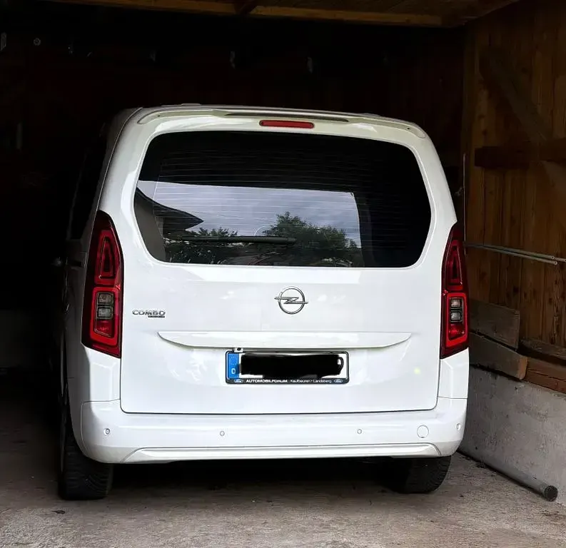 Gebraucht Opel Combo Life Edition 102 PS (75 kW) 2021 Weiß Van / Kleinbus