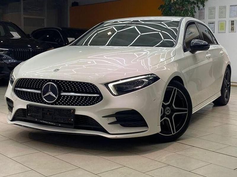 Gebraucht Mercedes A200 AMG line 163 PS (119 kW) 2018 Weiß Limousine