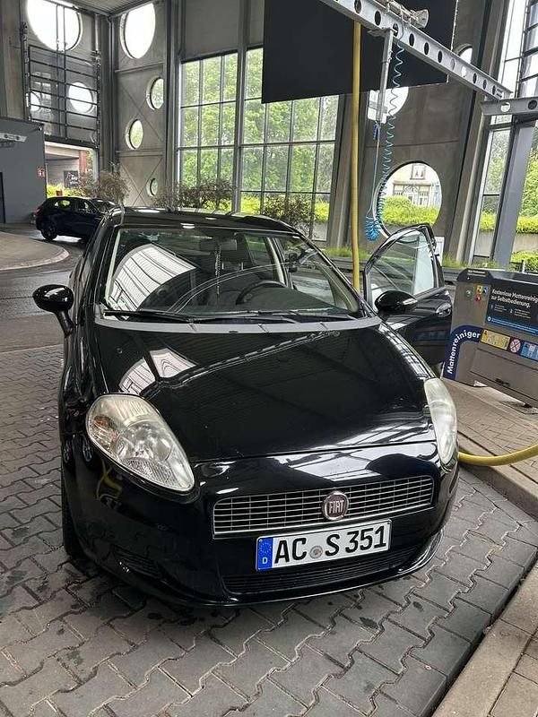 Schwarz Gebraucht 2008 Fiat Grande Punto Feel Kleinwagen | 3.000 € (Etwas zu teuer) - Bild 1/4