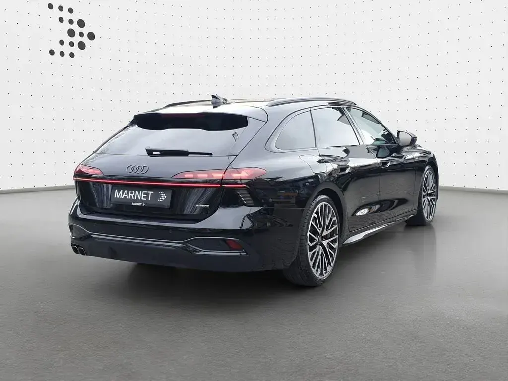 Gebraucht Audi A6 Sport 204 PS (150 kW) 2026 Schwarz Kombi