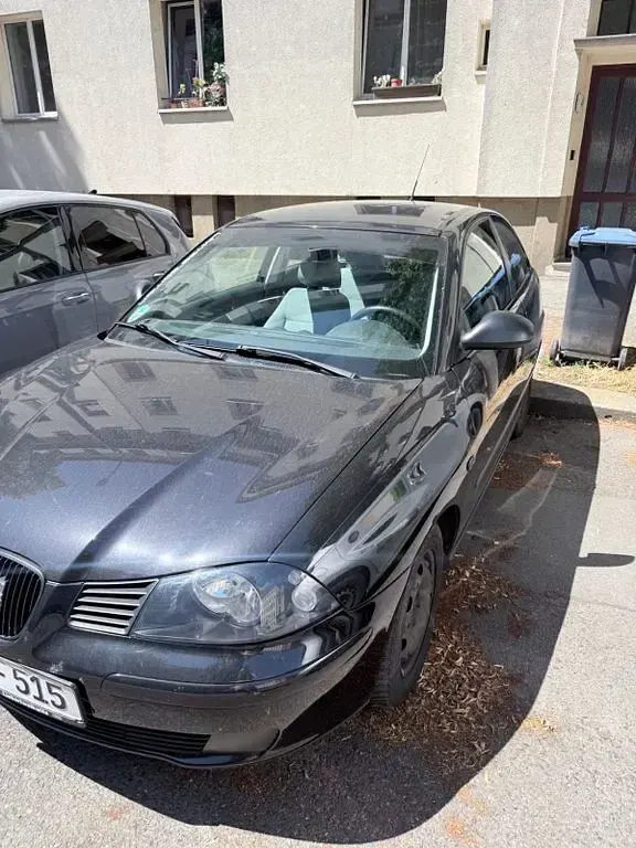 Gebraucht Seat Ibiza Fresh 64 PS (47 kW) 2003 Schwarz Kleinwagen