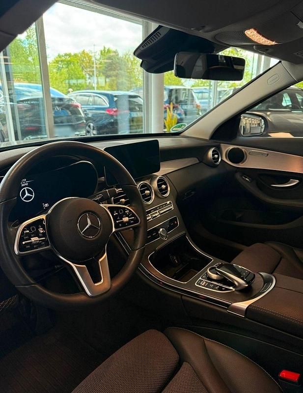 Gebraucht Mercedes C180 156 PS (114 kW) 2021 Silber Kombi