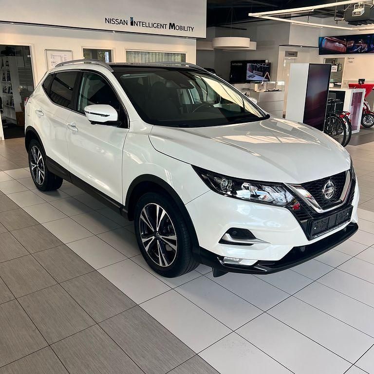 Weiß Gebraucht 2021 Nissan Qashqai Zama SUV | 21.490 € (Fairer Preis) - Bild 1/4