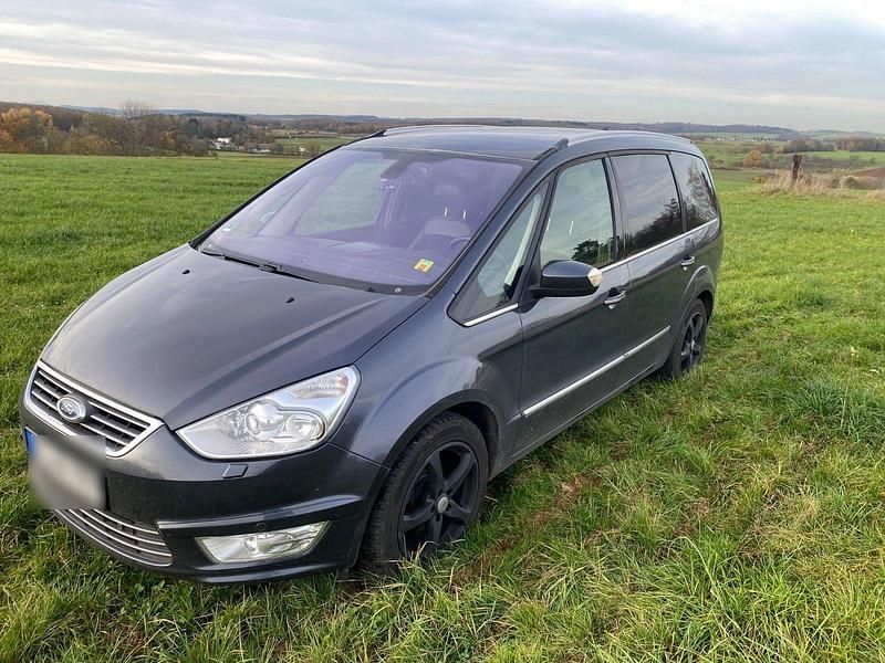 Gebraucht Ford Galaxy Titanium 163 PS (119 kW) 2011 Grau Van / Kleinbus