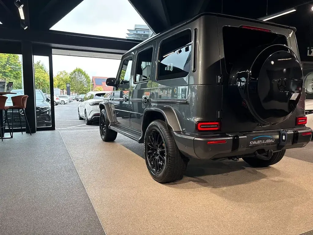 Gebraucht Mercedes G400 AMG line 330 PS (242 kW) 2022 Grau SUV