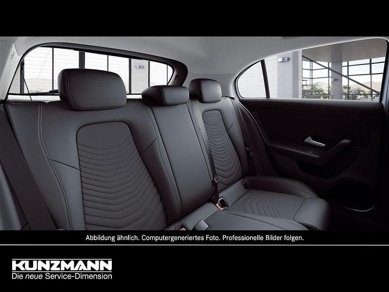 Gebraucht Mercedes A250 Style 218 PS (160 kW) 2022 Polarweiss Limousine