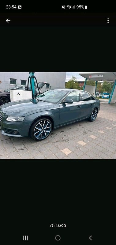 Grau Gebraucht 2008 Audi A4 Limousine | 4.555 € (Guter Preis) - Bild 1/4