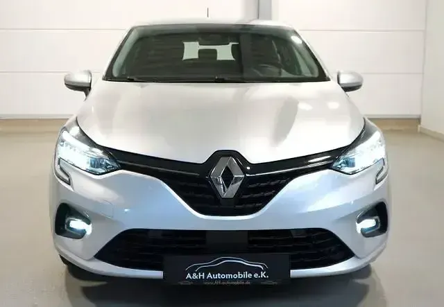 Gebraucht Renault Clio V Business 86 PS (63 kW) 2020 Silber Limousine
