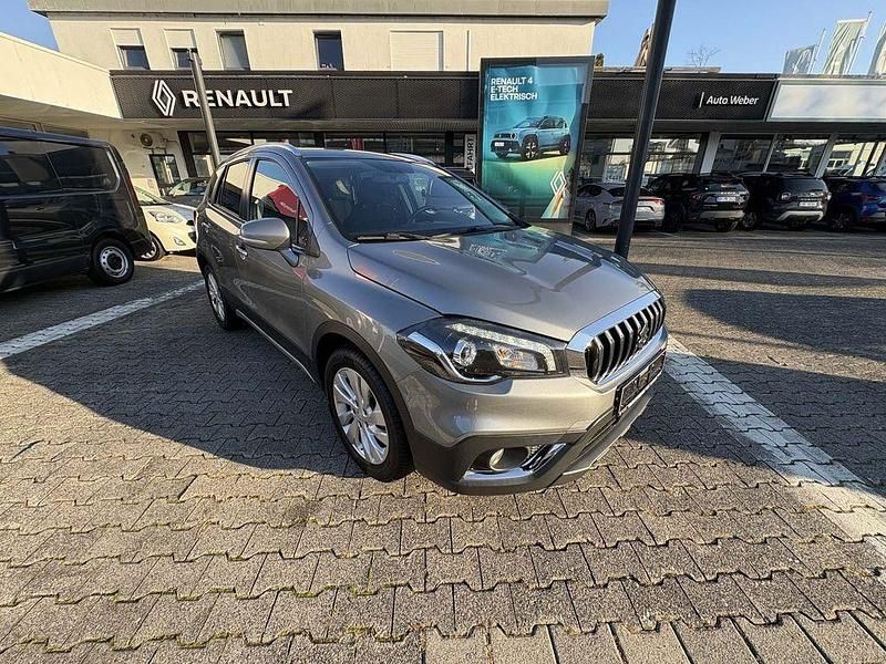 Gebraucht Suzuki SX4 S-Cross Comfort 111 PS (81 kW) 2019 Grau SUV