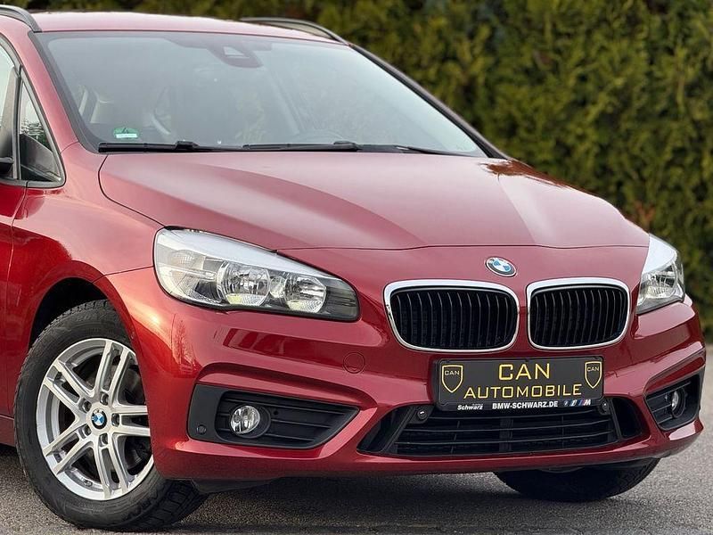 Gebraucht BMW 218 Basis 150 PS (110 kW) 2015 Rot Kombi