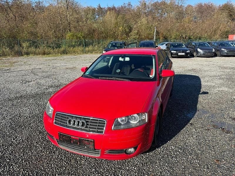 Rot Gebraucht 2005 Audi A3 Ambition Limousine | 799 € (Superpreis) - Bild 1/4
