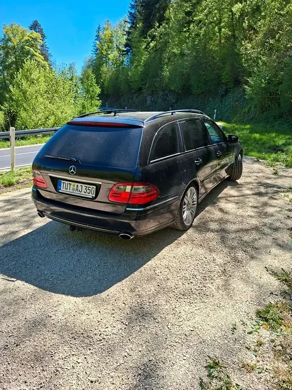 Gebraucht Mercedes E350 Elegance 272 PS (200 kW) 2008 Schwarz Limousine