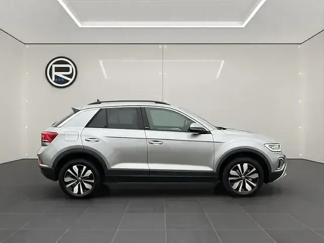 Gebraucht VW T-Roc Move 150 PS (110 kW) 2024 Pyritsilber metallic SUV