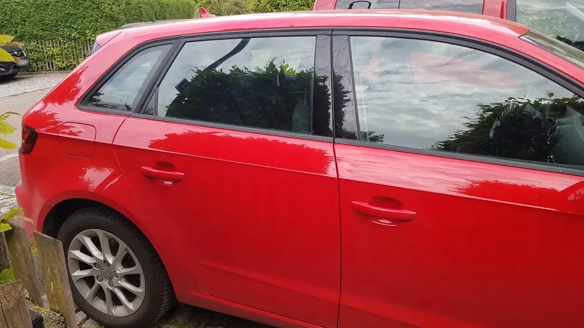Gebraucht Audi A3 Attraction 122 PS (89 kW) 2014 Rot Limousine