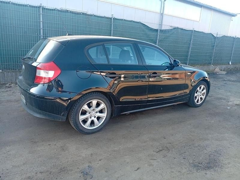 Gebraucht BMW 116 Advantage 116 PS (85 kW) 2006 Schwarz Kleinwagen