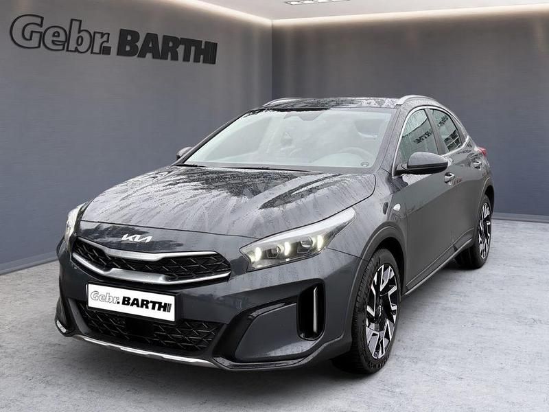 Neu Kia XCeed Vision 150 PS (110 kW) 2026 Grau SUV
