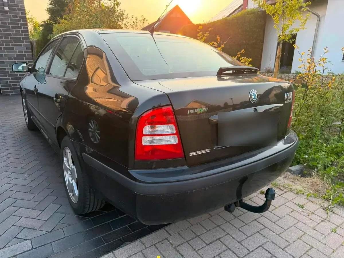 Gebraucht Skoda Octavia 115 PS (84 kW) 2004 Schwarz Limousine