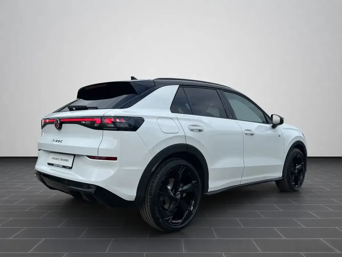 Gebraucht VW T-Roc 150 PS (110 kW) 2026 Pure white SUV