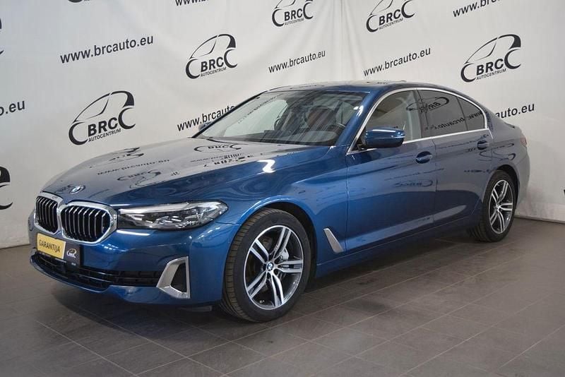Blau Gebraucht 2023 BMW 530 Luxury Line Limousine | 44.300 € (Fairer Preis) - Bild 1/4