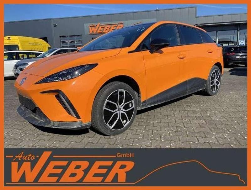 Gebraucht MG MG4 EV Trophy 180 kW (245 PS) 2024 Orange Kleinwagen