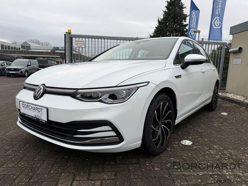 Gebraucht VW Golf VIII Style 150 PS (110 kW) 2024 Weiß Limousine