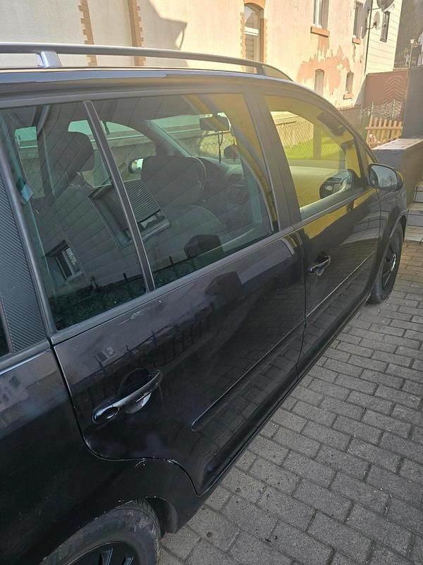 Gebraucht VW Touran 140 PS (102 kW) 2005 Schwarz Van / Kleinbus