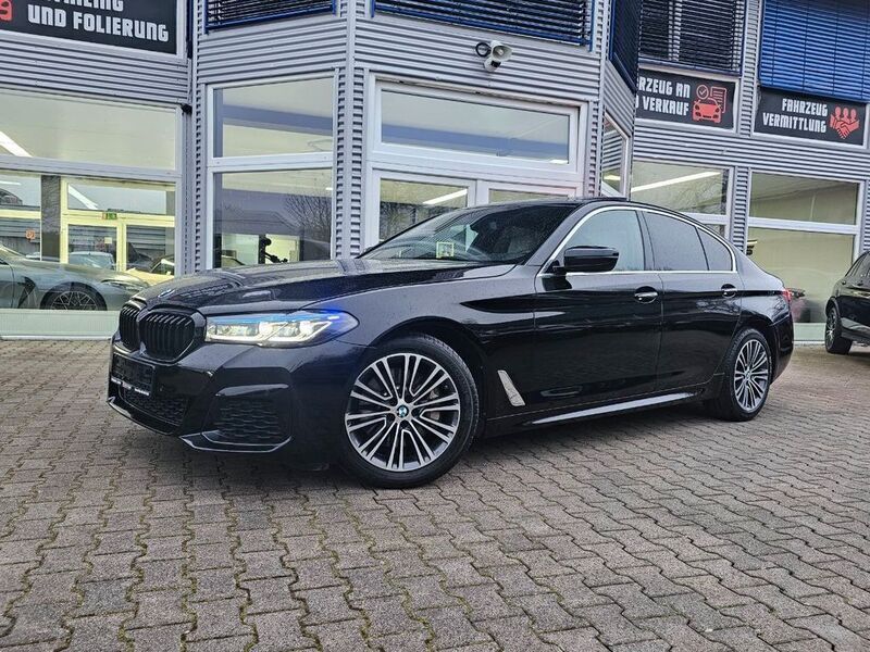 Schwarz Gebraucht 2017 BMW 540 M Sport Limousine | 26.490 € (Superpreis) - Bild 1/4